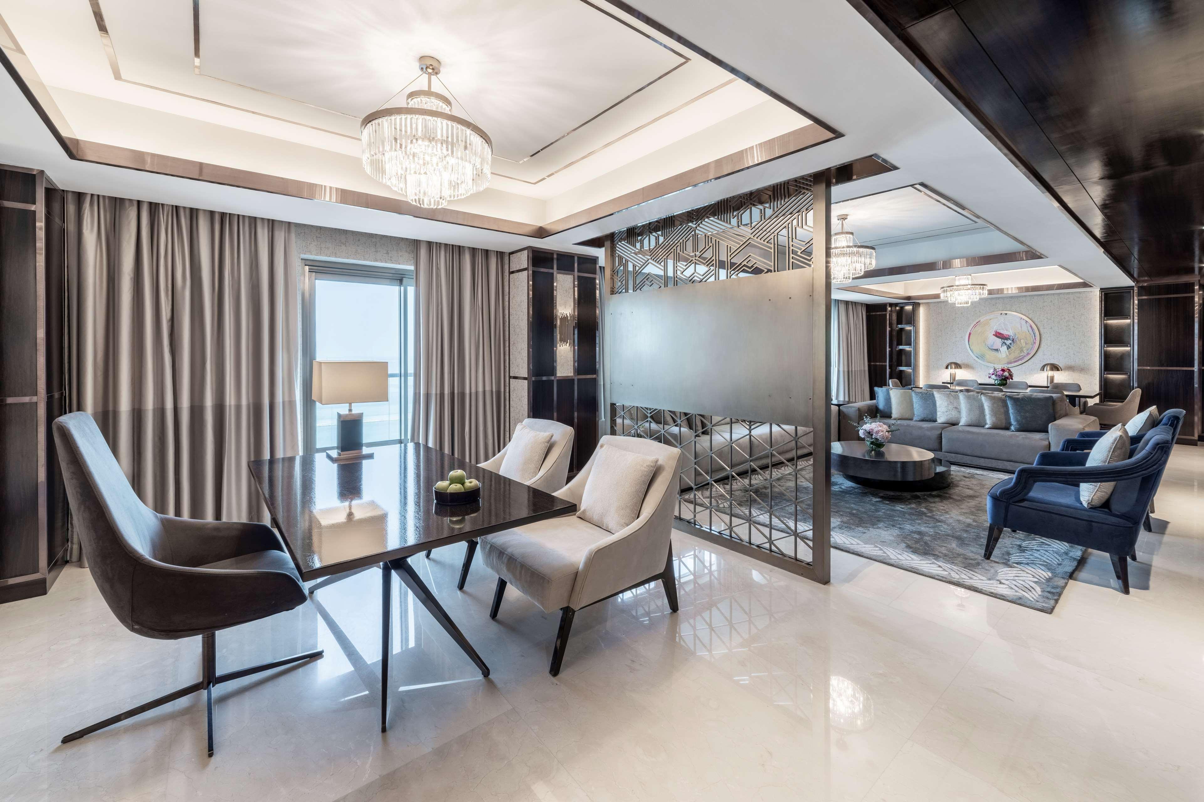 Hilton Doha The Pearl Hotell Eksteriør bilde The Presidential Suite