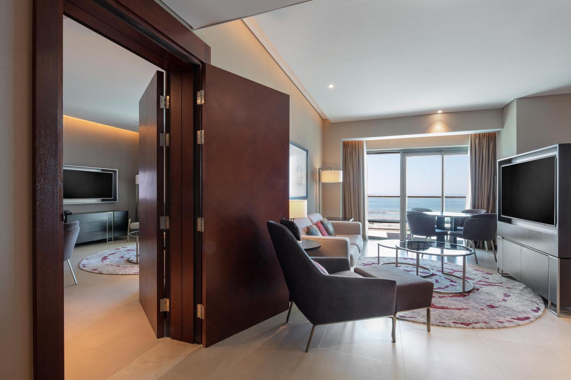 Hilton Doha The Pearl Hotell Eksteriør bilde